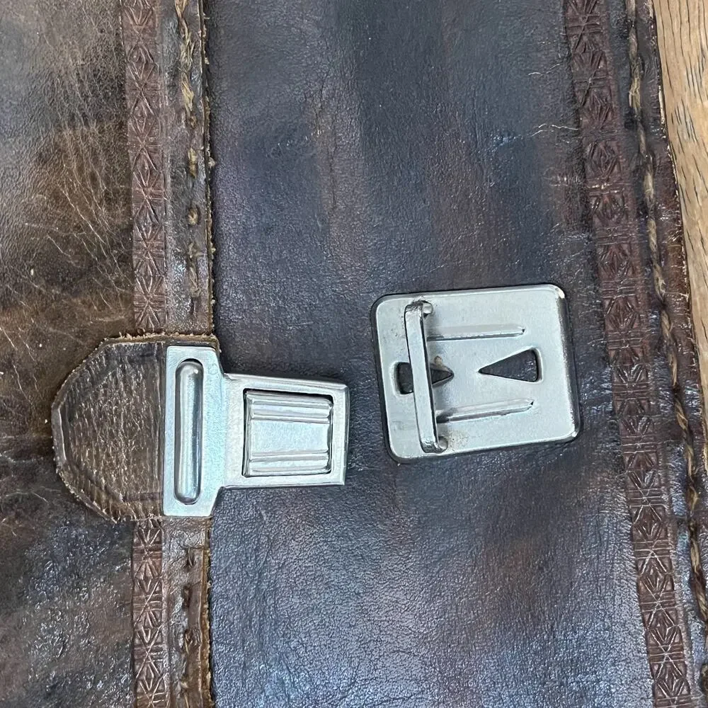 Vintage Genuine Leather Wallet Metal Clasp Closure & Hidden Pocket Tooled